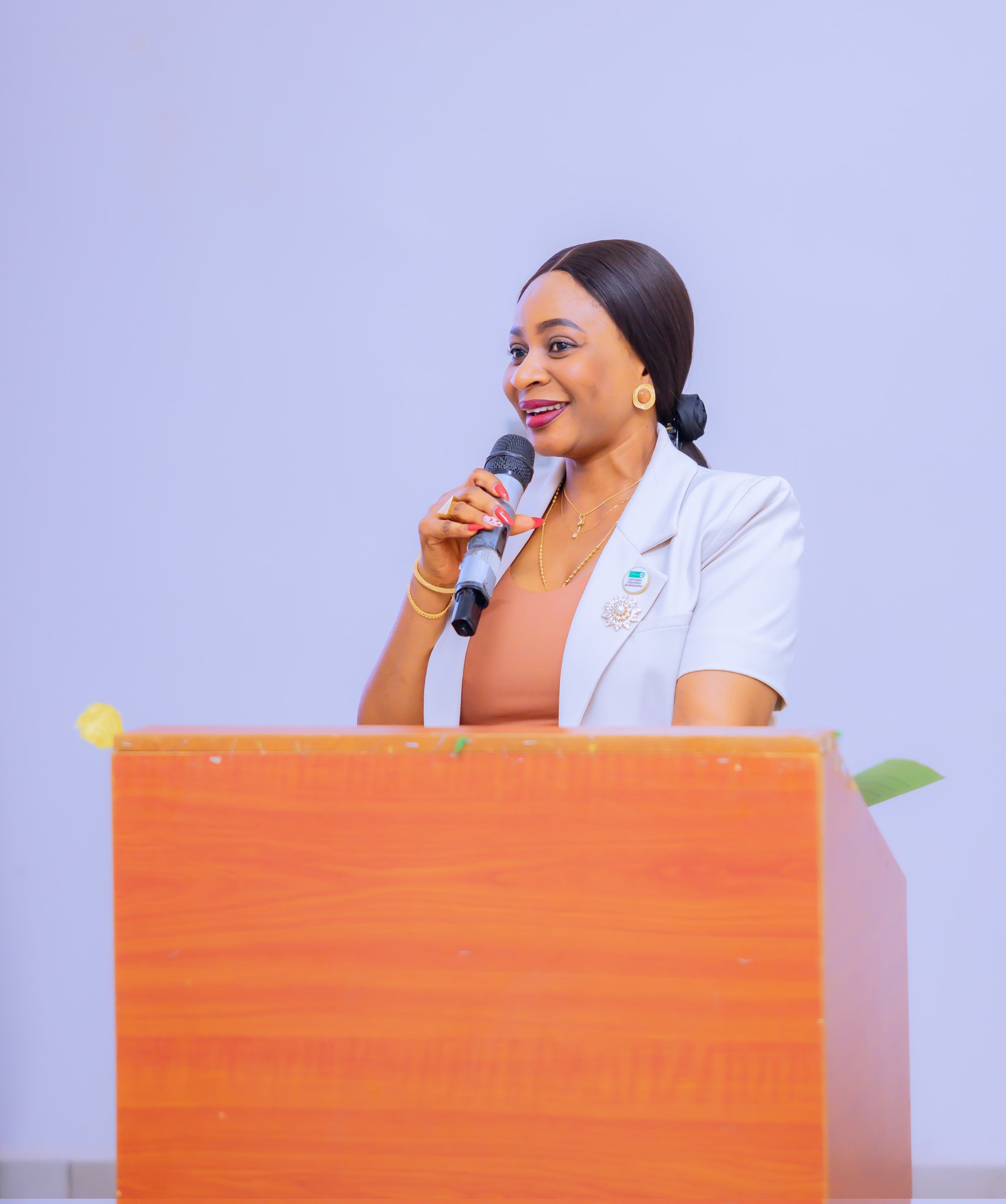 Representing the First Lady of Enugu State, Nkechinyere Mbah, the Commissioner for Children, Gender Affairs, & Social Development, Ngozi Enih spoke about the importance of youth engagement in the fight against climate change