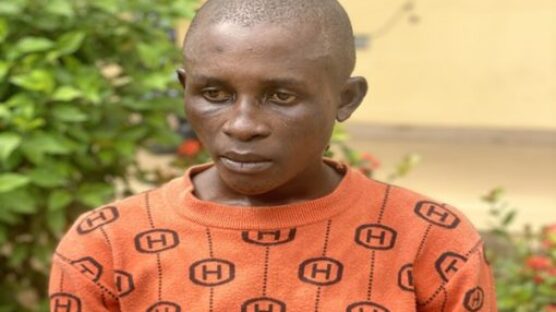 An armed robbery suspect, Godwin Emmanuel, has admitted to stealing an officer’s phone from a patrol van while being transported to the Osun State Police Command