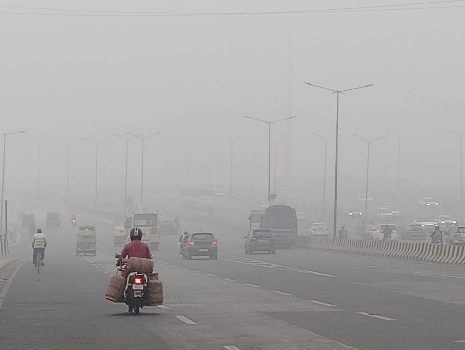 The air has turned severe in polluted Delhi, India, as schools have decided to go online thereby, making the children to suffer 