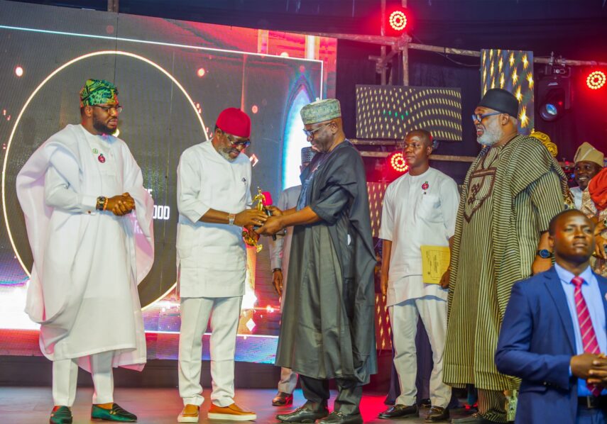 At the 16th Best of Nollywood (BON) Awards in Ilorin, Governor Abdulrazaq promoted Kwara's cutting-edge facilities, including the Sugar Factory Film Studio, as a hub for cinematography, tourism, and creativity.