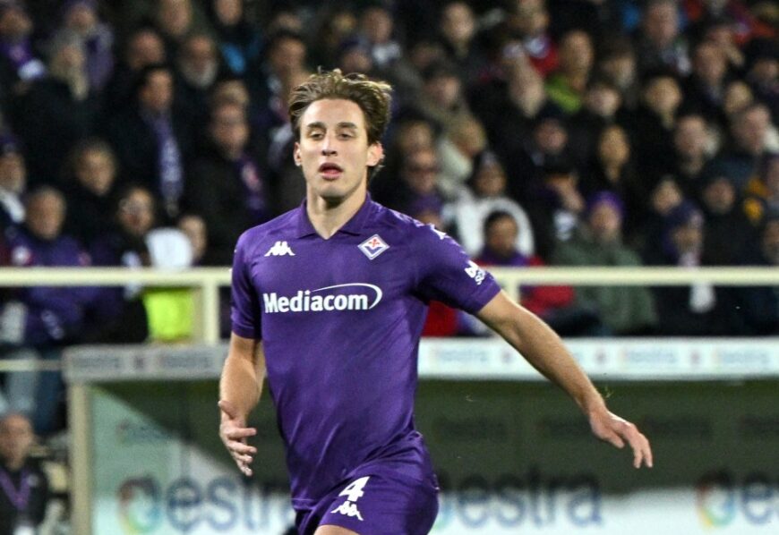 Fiorentina's Italian midfielder #04 Edoardo Bove