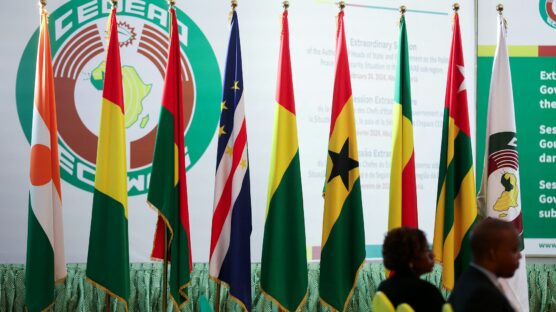 ECOWAS allows visa-free travel for Mali, Burkina Faso, Niger citizens despite exit