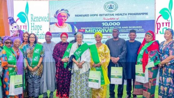 FG equips 10,000 midwives in Northcentral