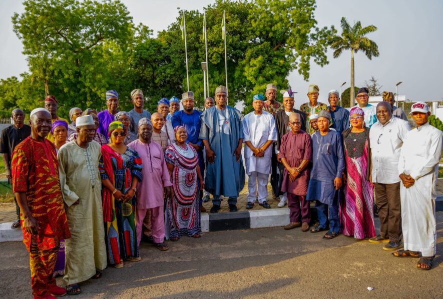 Governor Abdulrazaq meets Ifelodun APC Elders, emphasising unity and pledging further infrastructural development to sustain progress across Kwara State.