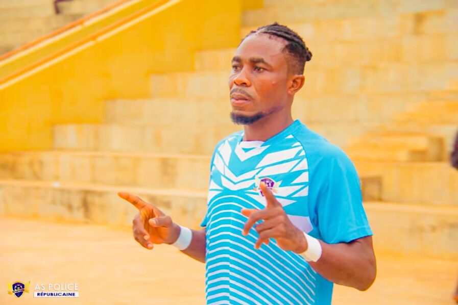 Nigerian midfielder Oko Stanley has joined AS Police of Benin Republic from Lobi Stars, bringing his defensive prowess and experience to the Beninese league.